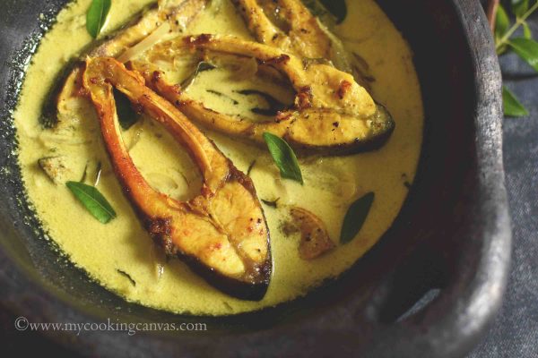 Fish Molee Recipe / Kerala Style Fish curry with Coconut Milk Fish Molee Recipe